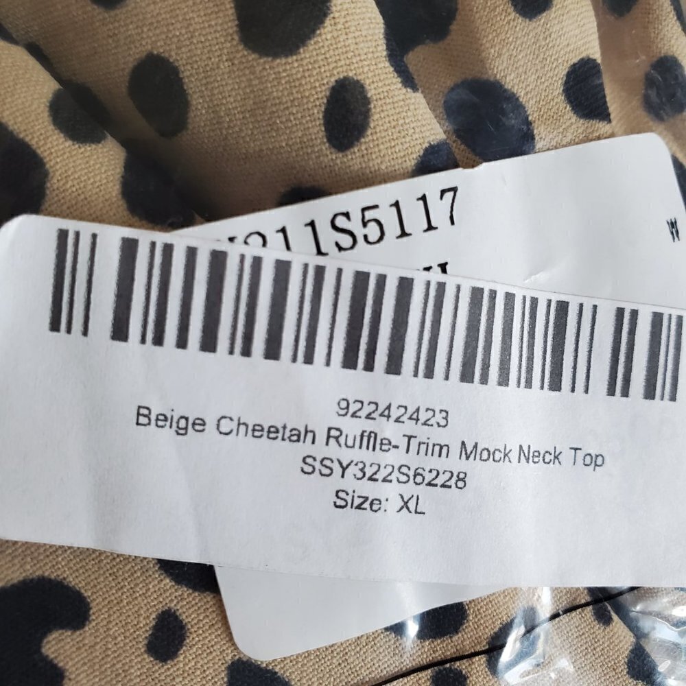 Ruffle trim blouse Cheetah  print size xl . - Picture 4 of 4